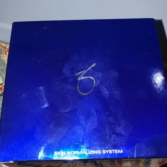 ZO Skin Health Skin Normalizing System - Picture 4 of 9